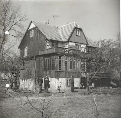 An den Wänden, das glitzerte